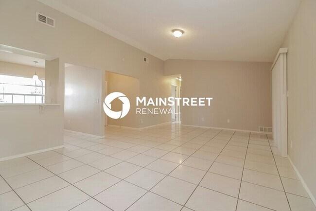 Foto del edificio - 3 Bedroom Pet-Friendly Home in Kissimmee, FL with Main Street Renewal