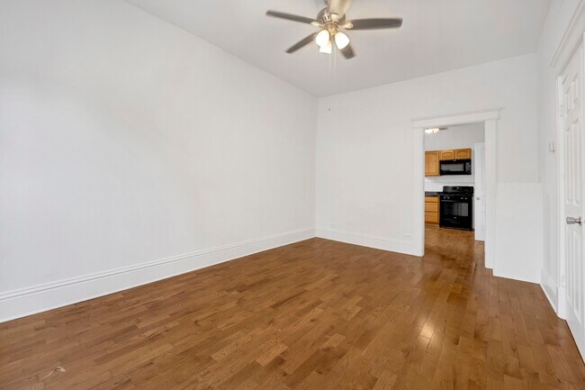 Foto del edificio - 2702 W 24th Pl