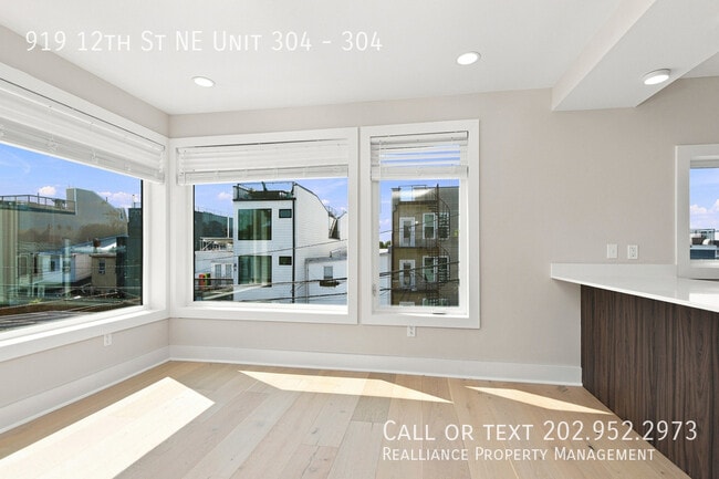 Photo - 919 12th St NE Unit 304-304 Apartment