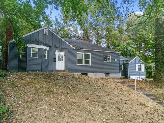 Foto del edificio - Newly Renovated 4-Bedroom Home | Riverview...