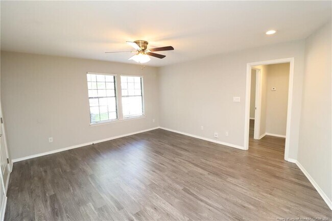 Foto del edificio - 4901 Coral Ridge Ct