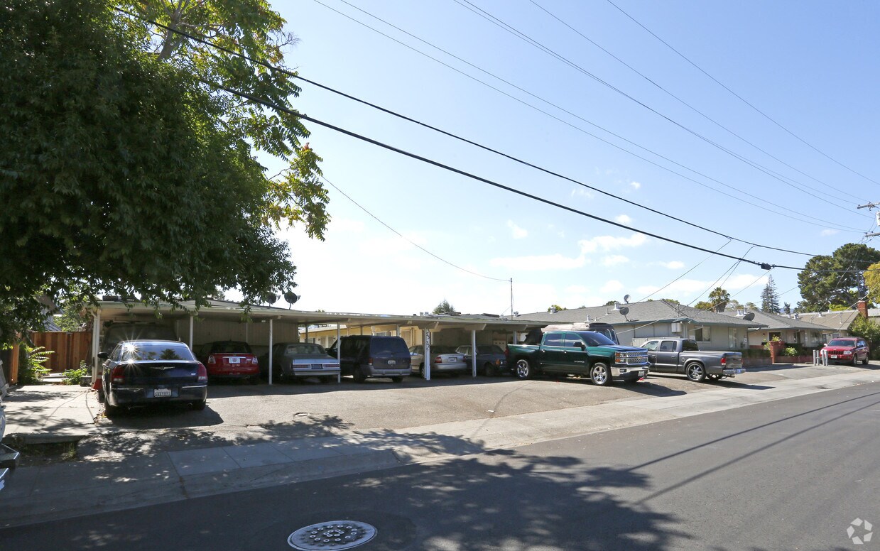 Building Photo - 323-325 Curtner Ave
