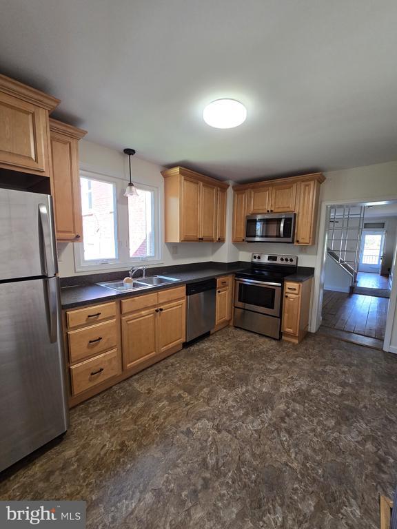 Foto del edificio - 231 N Walborn Ave