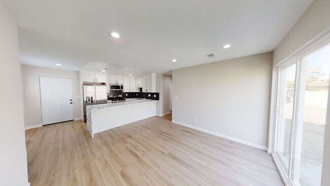Foto del edificio - NEW (2022) 4BD/2BA