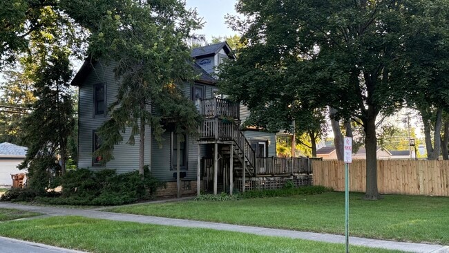 Building Photo - 18321 Morris Ave