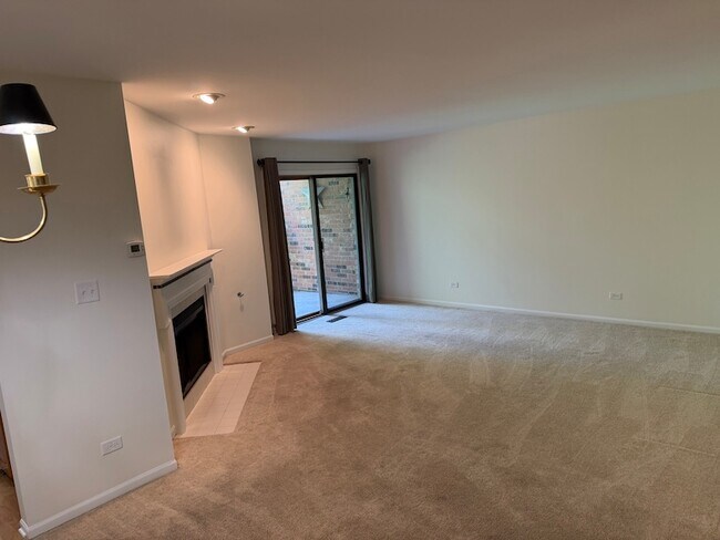 Foto del edificio - 986 West Ct