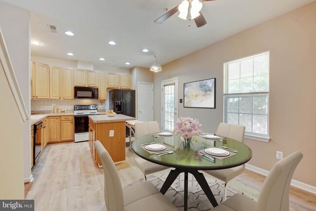 Foto del edificio - 7025 Water Oak Rd