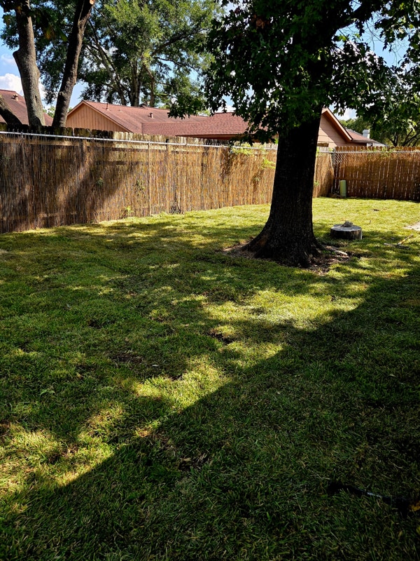 Building Photo - 7410 Woodoak Dr