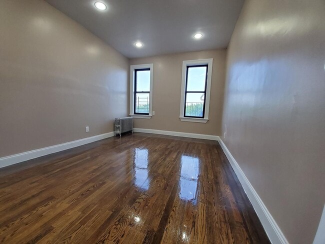 Foto del edificio - 1105 Morrison Ave