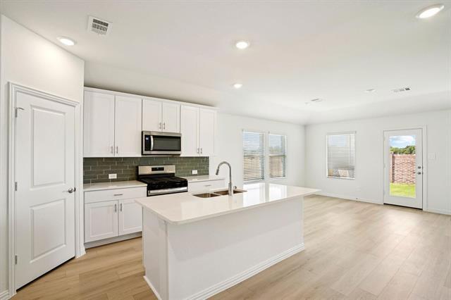 Building Photo - 537 Sierra Rdg