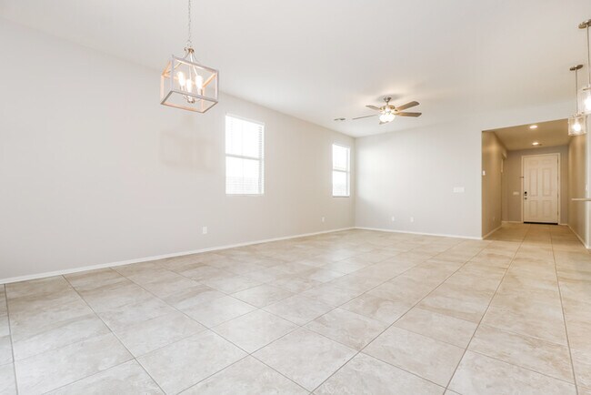 Foto del edificio - 17239 W Toronto Way