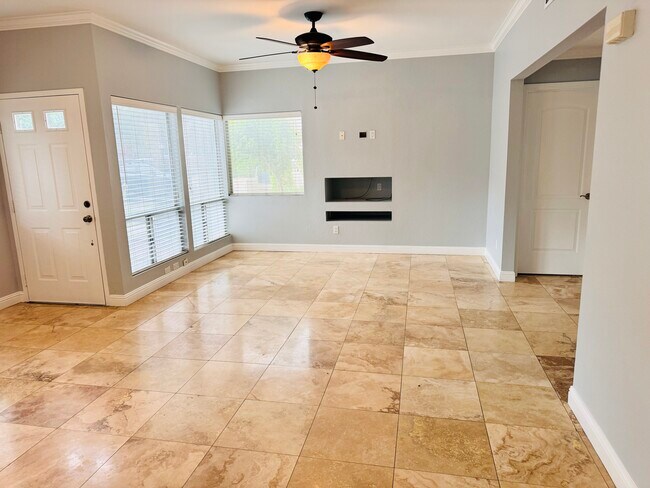 Photo - 101 N 7th St Apartment