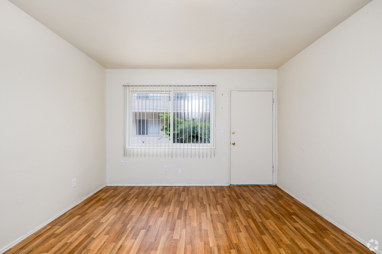 Culver City Studio Apartments
