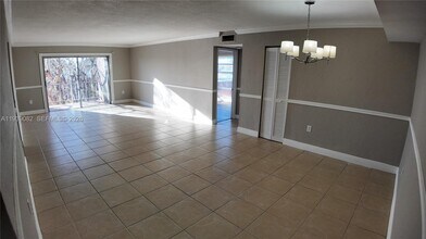 Building Photo - 9441 SW 76th St