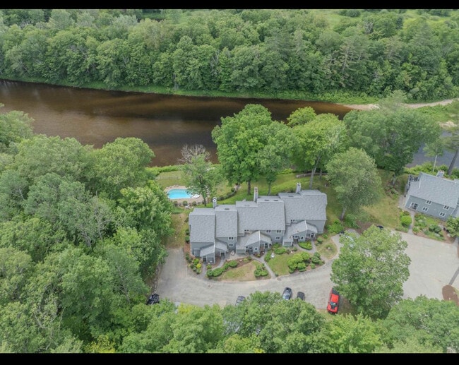 Foto del edificio - 55 Mountain River Ave