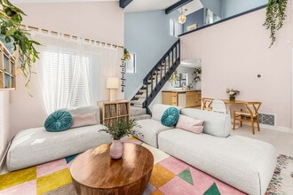 Building Photo - 3650 Avocado Village Ct