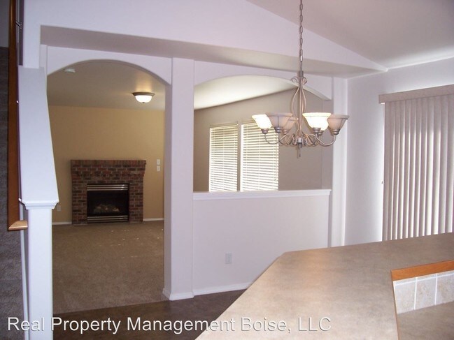 Building Photo - 4729 S Whitmore Way