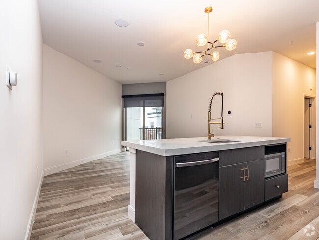 Interior Photo - Chelsea