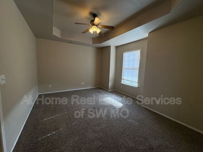 Foto del edificio - 2315 W Parkview Ave