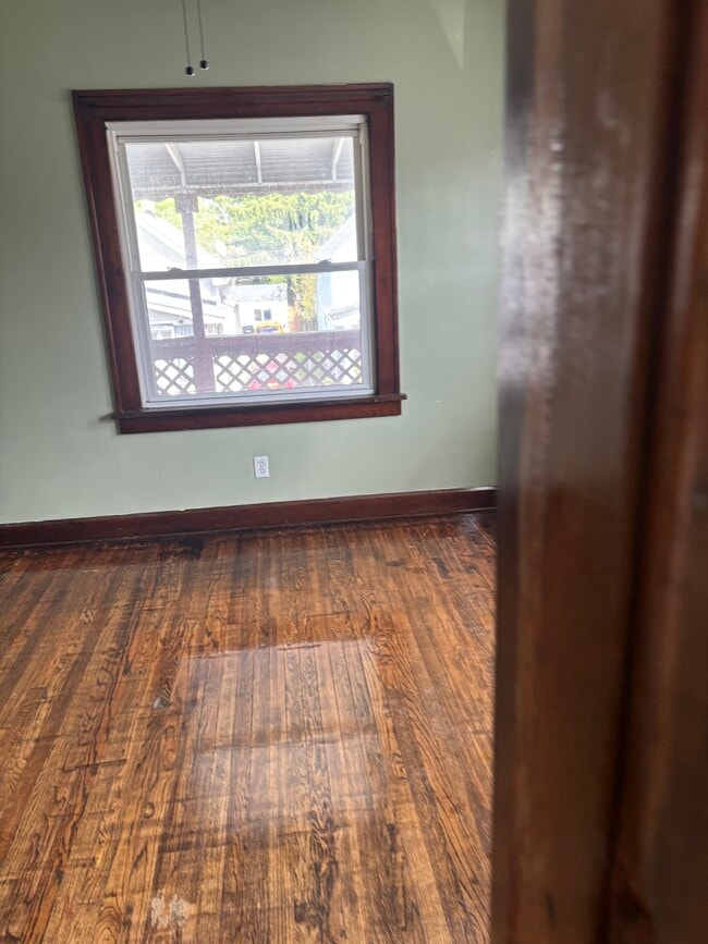 Building Photo - 3418 W 45th St