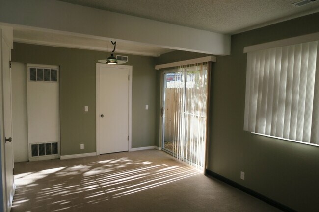 Foto del edificio - 7800 S Chadbourne Dr