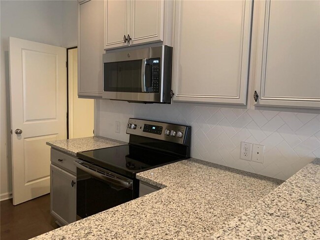 Foto del edificio - 2387 Belmont Pl