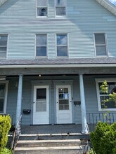 Building Photo - 1110-1112-1112 N Rock St