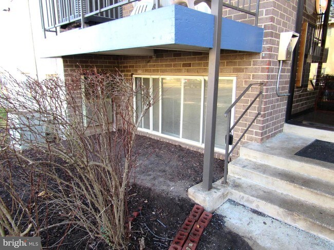 Building Photo - 11342 Cherry Hill Rd