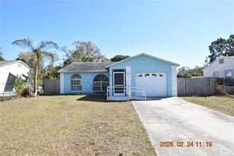 Building Photo - 818 Gray St S