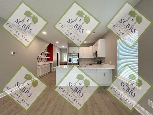 Building Photo - Modern Living Just 8 Blocks from Five Poin...
