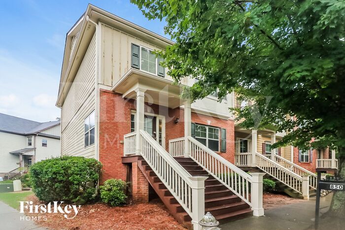 Primary Photo - 850 Riverdance Dr