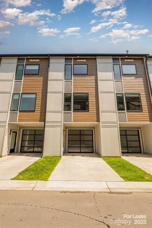 Building Photo - 1225 Minter Pl