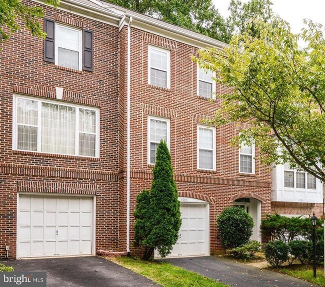 Building Photo - 4703 Caronia Way