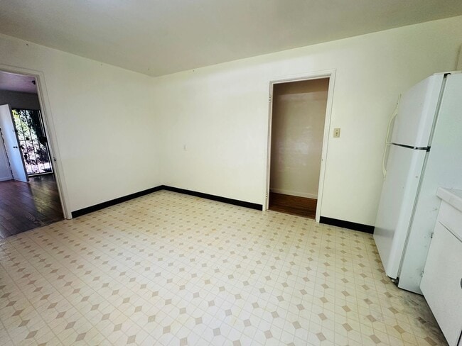 Building Photo - 1630 Woolsey St