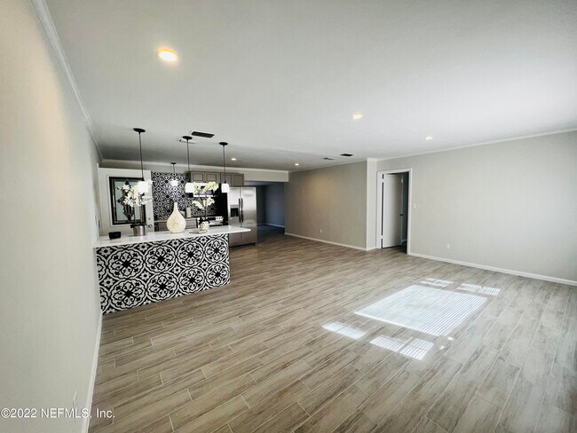 Foto del edificio - 6713 Provost Rd E