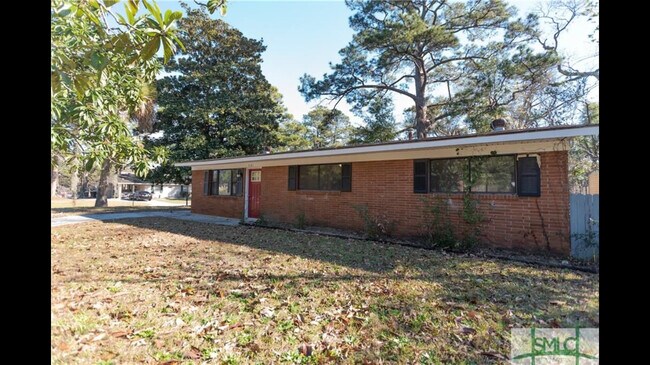 Foto del edificio - 401 Valentine Dr