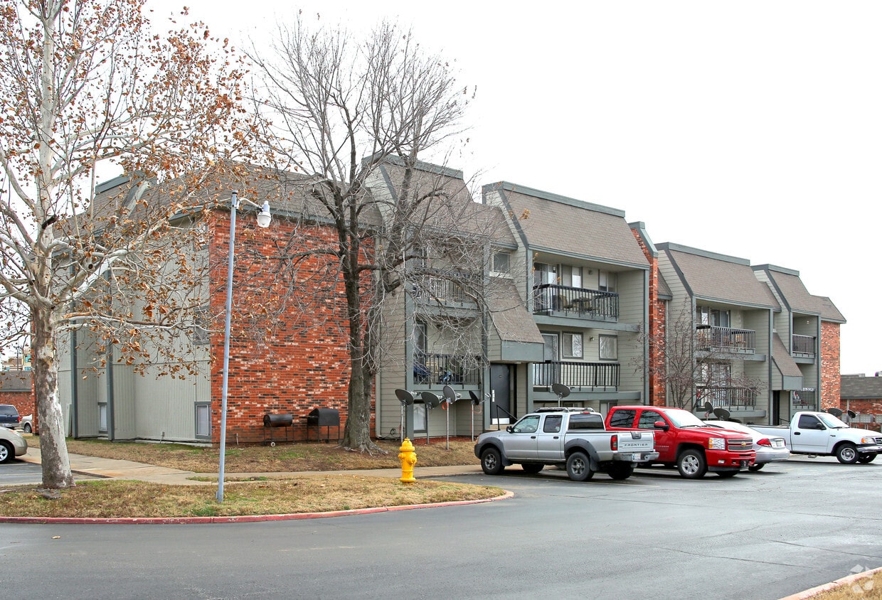 Brookwood Apartments Owasso, OK