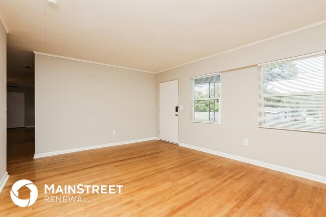 Foto del edificio - 6908 Ambassador Dr