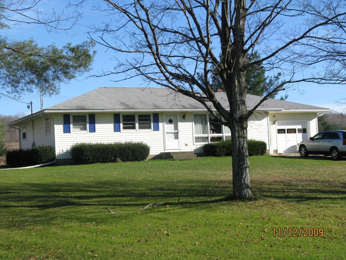 Building Photo - 10263 Oliver Rd