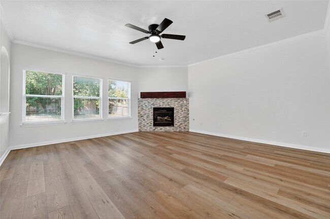 Foto del edificio - 4500 Aria Cove