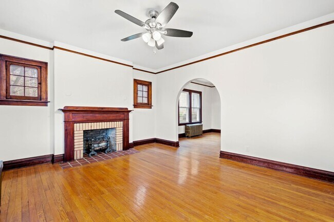 Foto del edificio - AVAILABLE FOR EARLY DECEMBER! Do not miss ...