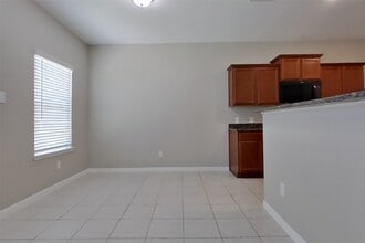 Building Photo - 421 Palomino Stand Dr