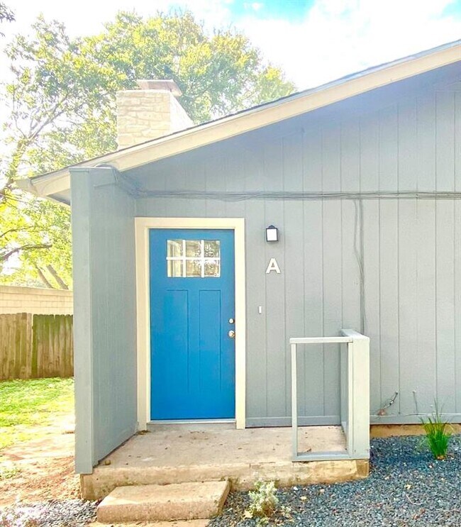 Foto del edificio - 10401 Burmaster Ln