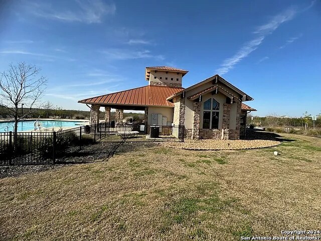 Building Photo - 714 Halogen Way