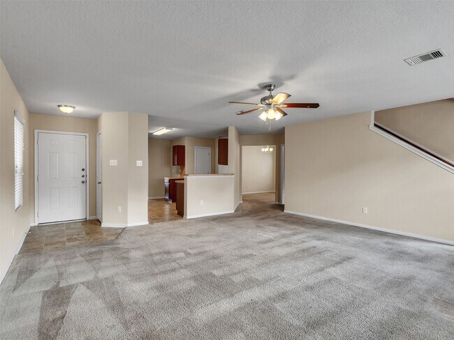 Foto del edificio - 5018 Blue Spruce Hill St