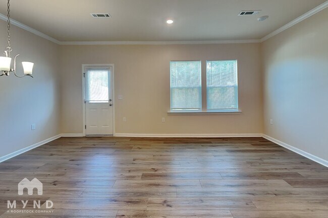 Foto del edificio - 845 Falls Grove Trl