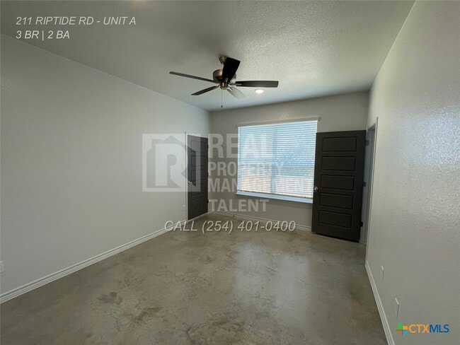 Building Photo - 211 Riptide Rd