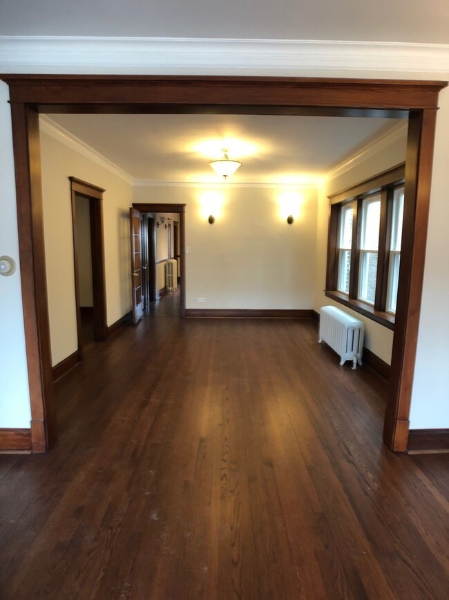 Comedor - 1819 Wesley Ave