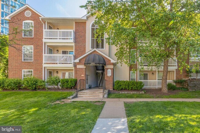 Foto del edificio - 1521 Lincoln Way