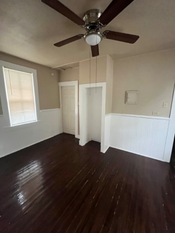Foto del edificio - 307 E Lambert St